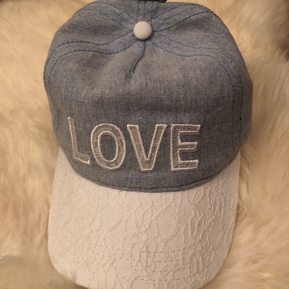 Love hat